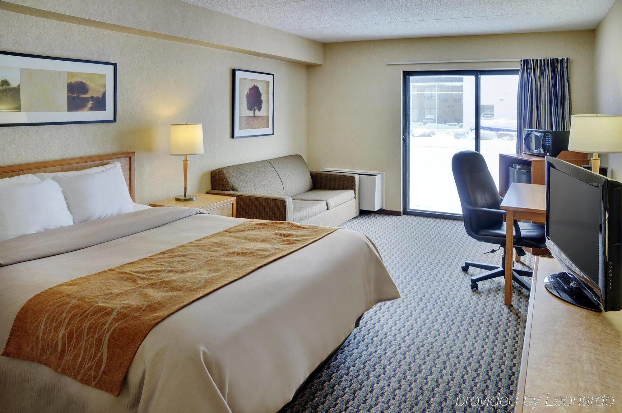 Comfort Inn Brantford Buitenkant foto