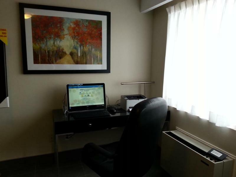 Comfort Inn Brantford Buitenkant foto